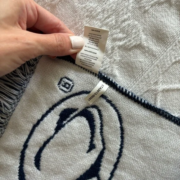 Penn State Scarf (Unisex) - Picture 6 of 6